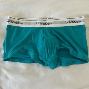 Calvin Klein Modern Cotton Stretch Low-Rise Trunks